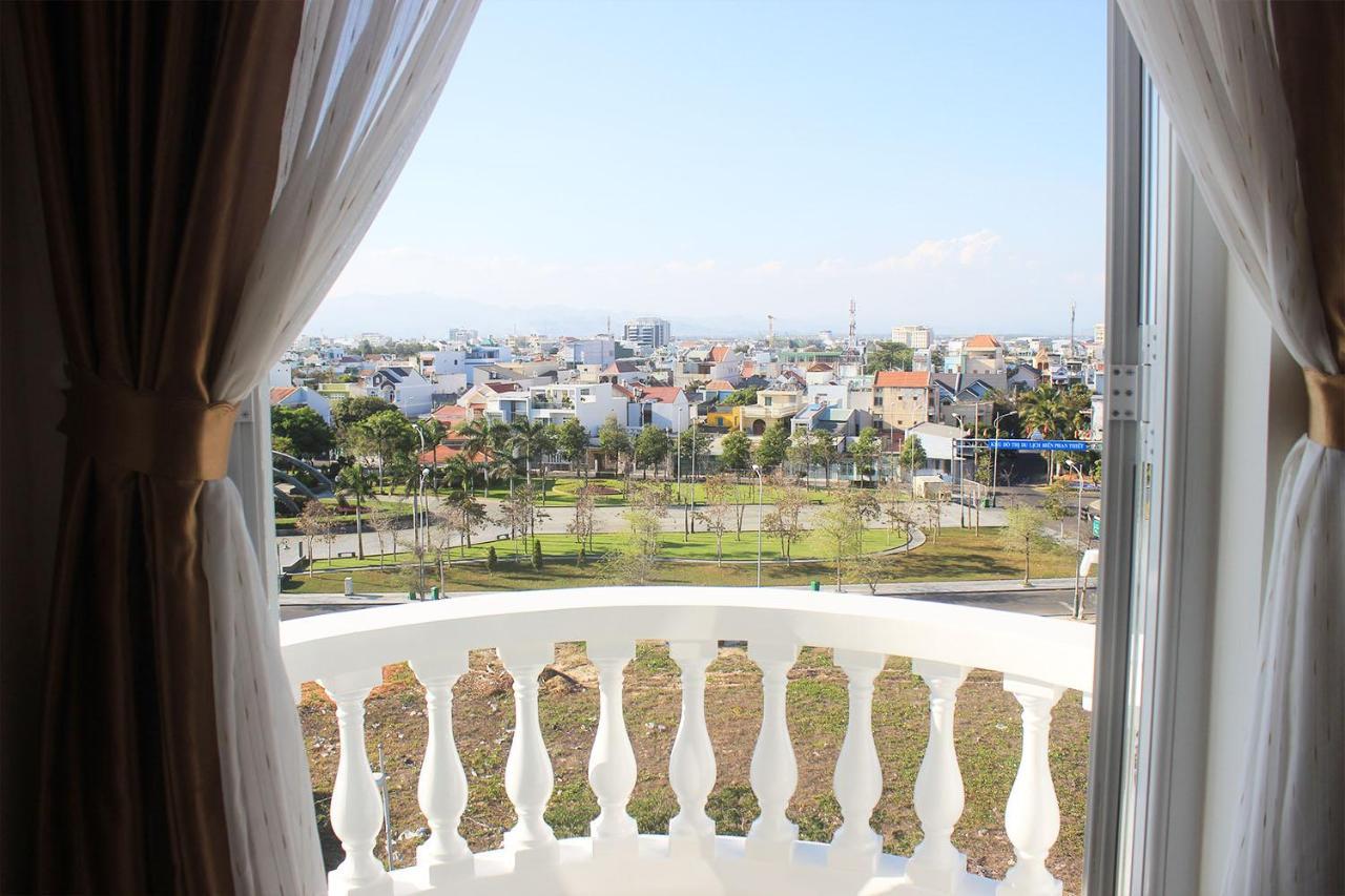 Huy Dat Hotel Фантхьет Экстерьер фото