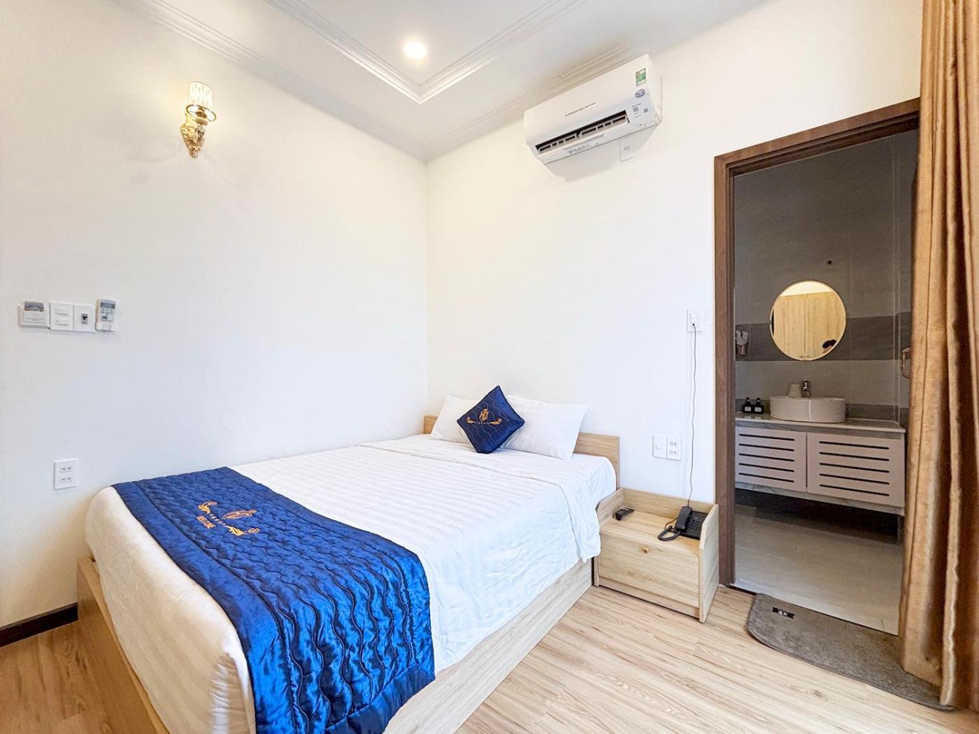 Huy Dat Hotel Фантхьет Экстерьер фото
